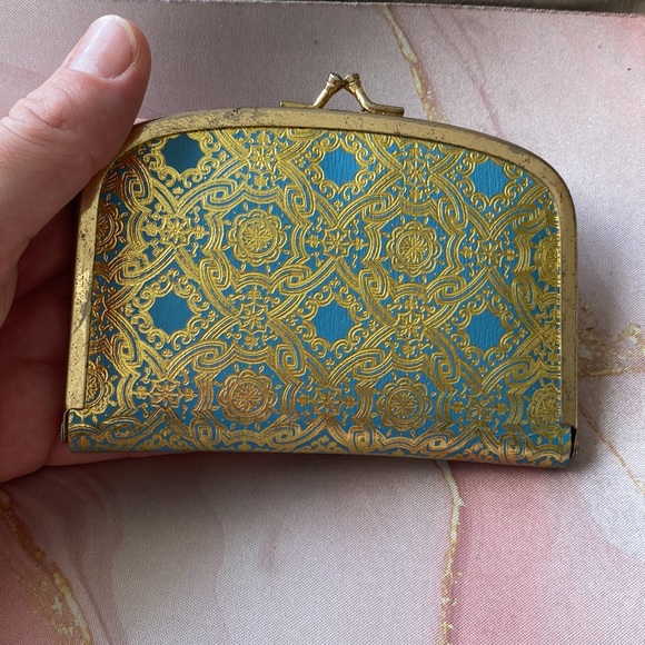 Antique pocket case including complete grooming kit. - Picture 6 of 6